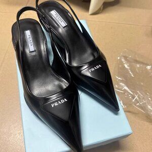 💗 Prada Slingback Kitten Heels